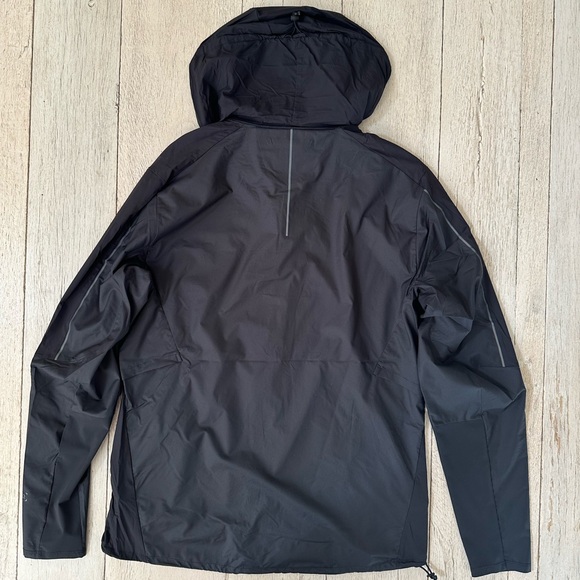 Warp Light Packable Jacket - Picture 8 of 16